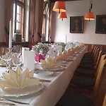 & Restaurant Walfisch فورتسبورغ