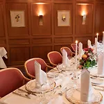 Hotel & Restaurant Walfisch 3*