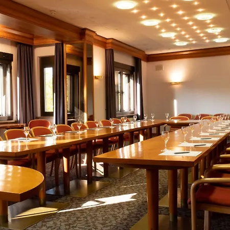& Restaurant Walfisch 3* וירצבורג
