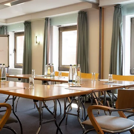 & Restaurant Walfisch וירצבורג