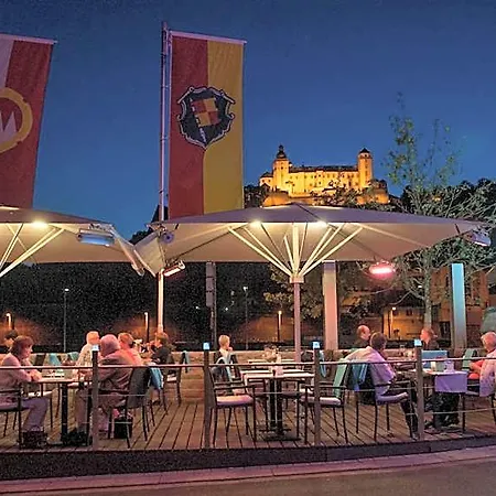 & Restaurant Walfisch فورتسبورغ