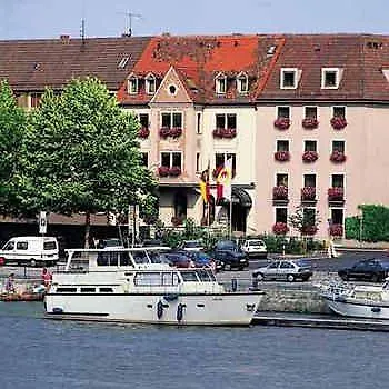 & Restaurant Walfisch Hotel Wurzburg