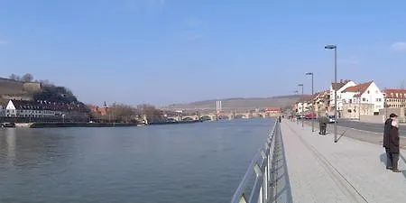 & Restaurant Walfisch 酒店