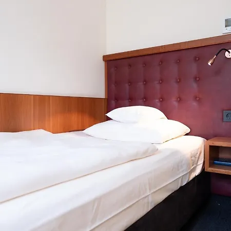 & Restaurant Walfisch 酒店