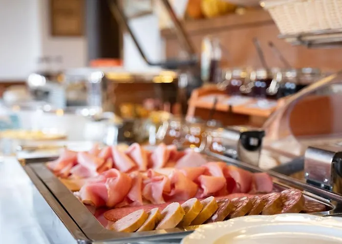 & Restaurant Walfisch 3*